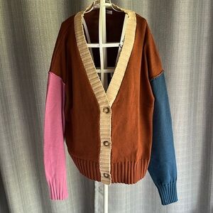 Super cute color block sweater! NWT